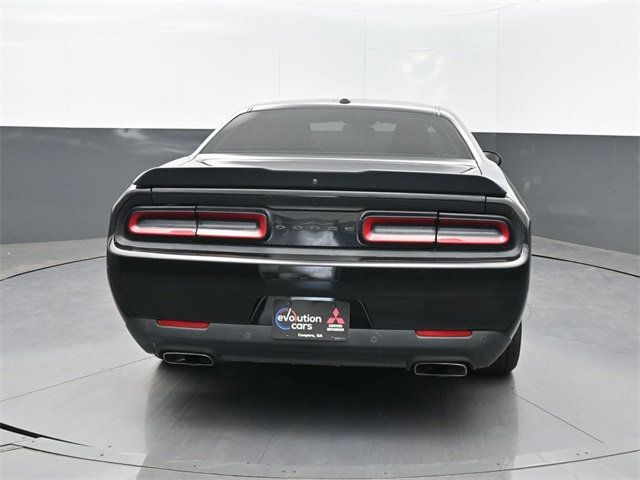 2022 Dodge Challenger R/T photo 18