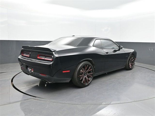 2022 Dodge Challenger R/T photo 19