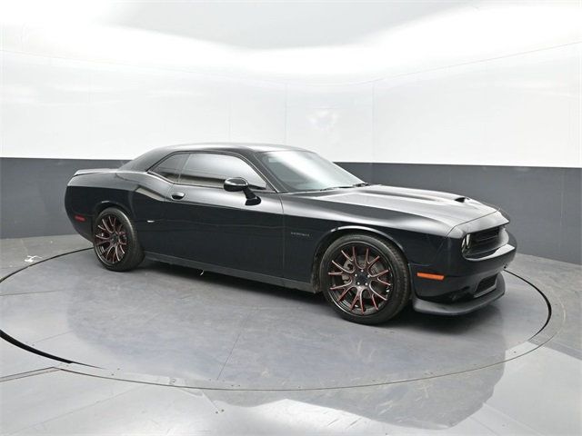 2022 Dodge Challenger R/T photo 21