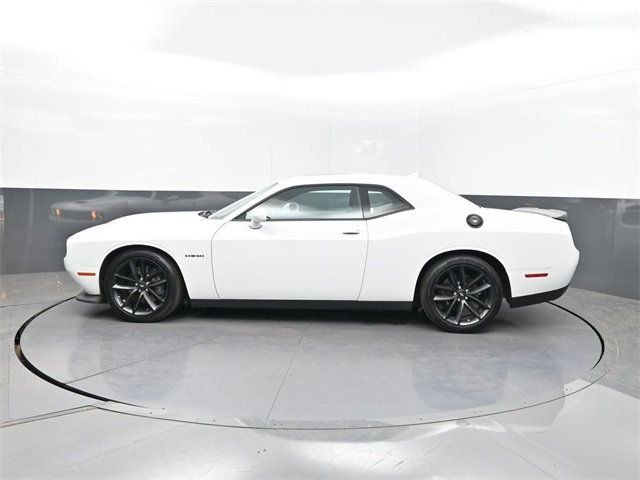 2022 Dodge Challenger R/T photo 2