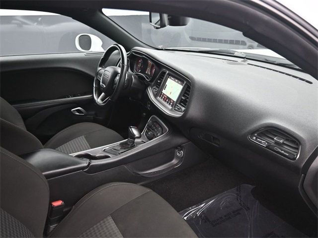 2022 Dodge Challenger R/T photo 18