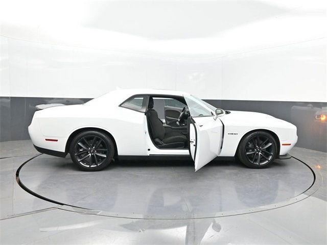 2022 Dodge Challenger R/T photo 27