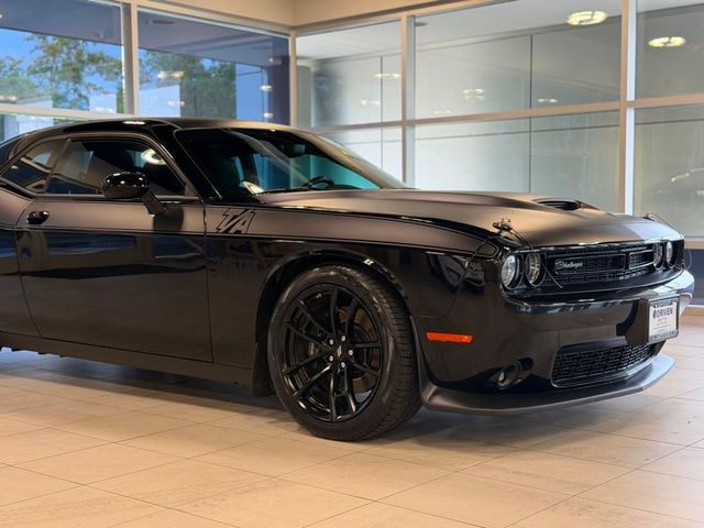 2022 Dodge Challenger R/T's photo