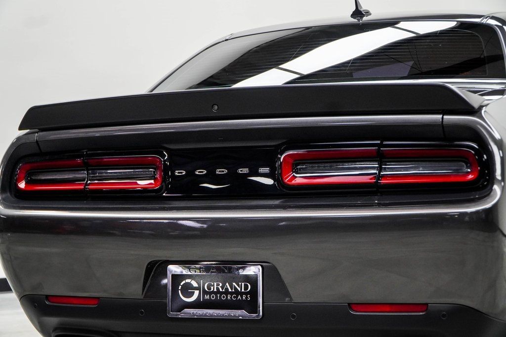 2022 Dodge Challenger SRT8 Hellcat Widebody photo 9