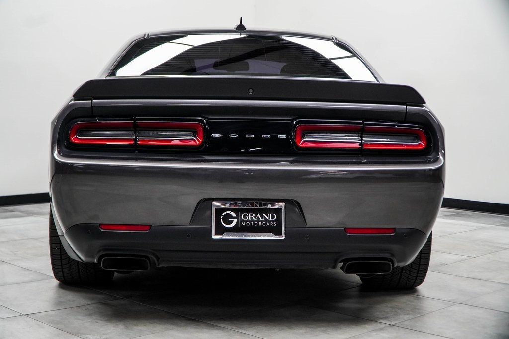 2022 Dodge Challenger SRT8 Hellcat Widebody photo 5