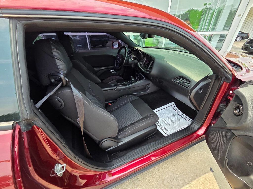 2022 Dodge Challenger SXT AWD photo 16