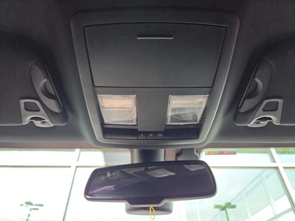 2022 Dodge Challenger SXT AWD photo 27