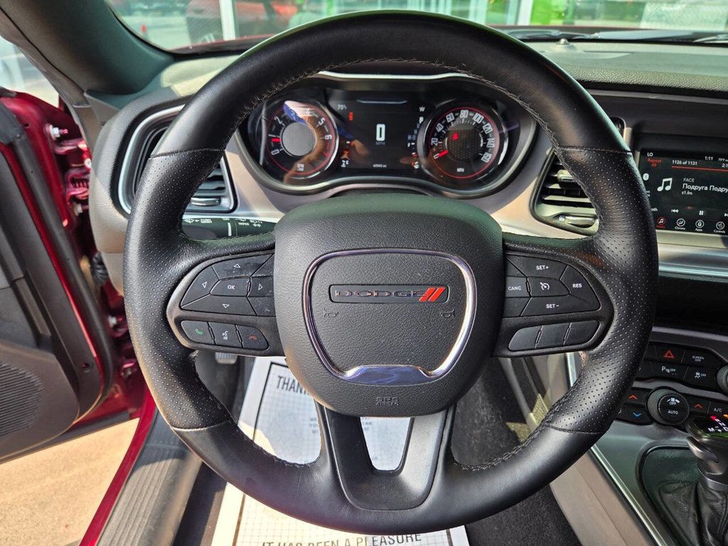 2022 Dodge Challenger SXT AWD photo 32