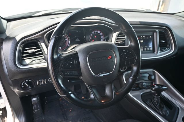 2022 Dodge Challenger SXT RWD - 22869313 - 9