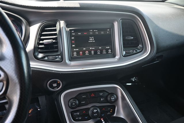 2022 Dodge Challenger SXT RWD - 22869313 - 10