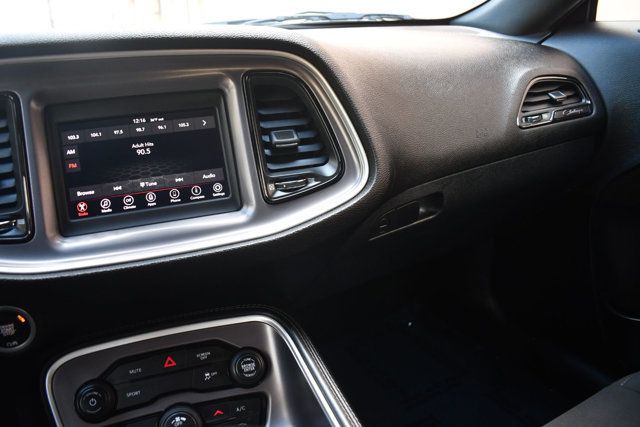 2022 Dodge Challenger SXT RWD - 23000670 - 26