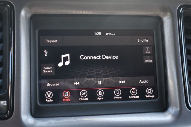 2022 Dodge Challenger SXT RWD - 23000670 - 34