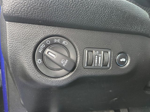 2022 Dodge Challenger SXT RWD - 23014662 - 24