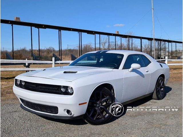 2022 Dodge Challenger SXT RWD - 23005390 - 0