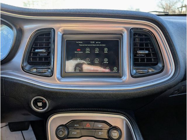 2022 Dodge Challenger SXT RWD - 23005390 - 18