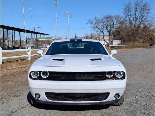 2022 Dodge Challenger SXT RWD - 23005390 - 1