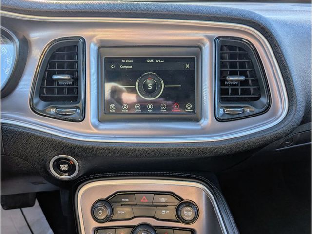 2022 Dodge Challenger SXT RWD - 23005390 - 20