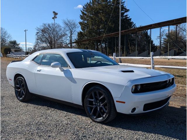 2022 Dodge Challenger SXT RWD - 23005390 - 2