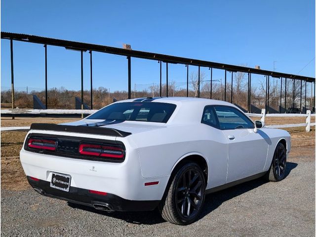 2022 Dodge Challenger SXT RWD - 23005390 - 6