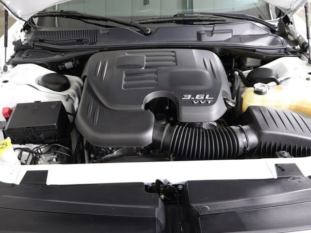 2022 Dodge Challenger SXT RWD - 23031018 - 17