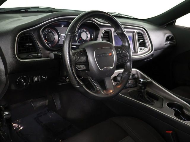 2022 Dodge Challenger SXT RWD - 23031018 - 21