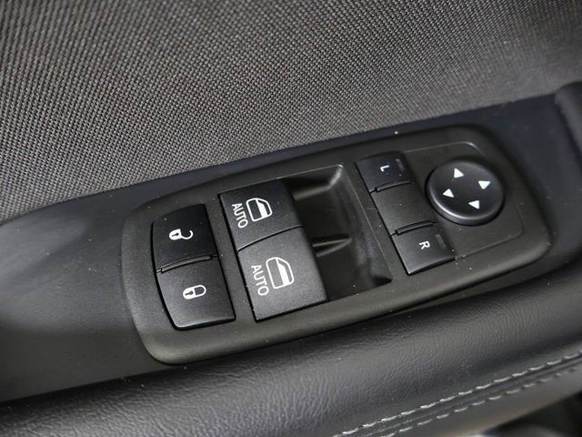 2022 Dodge Challenger SXT RWD - 23031018 - 30