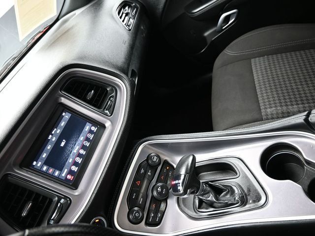 2022 Dodge Challenger SXT RWD - 22993880 - 15