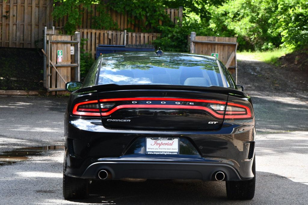 2022 Dodge Charger GT photo 4