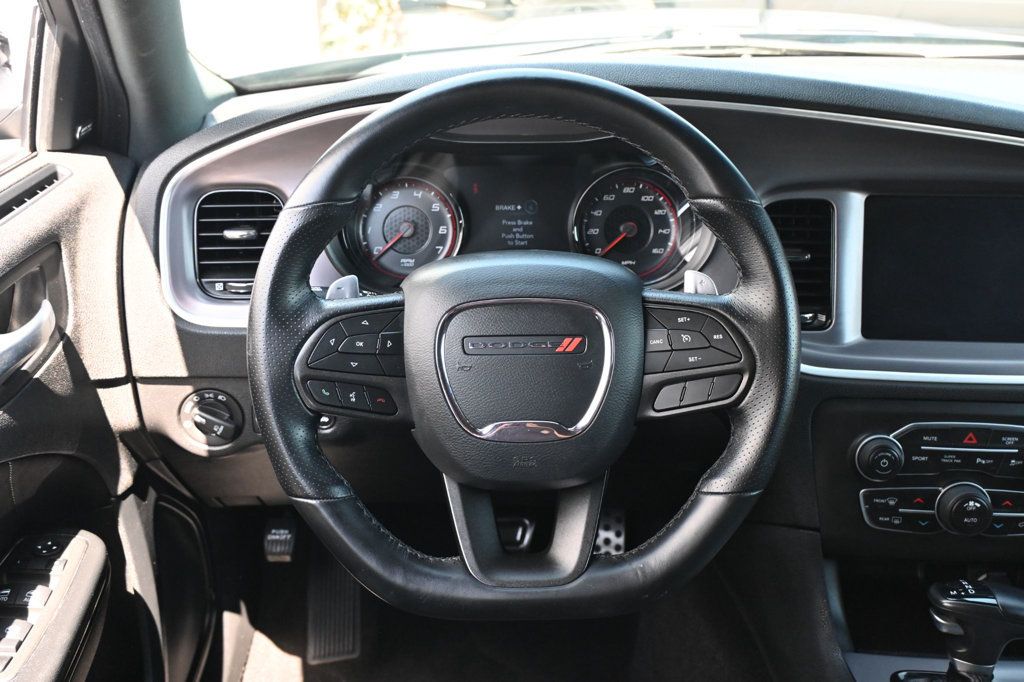 2022 Dodge Charger R/T photo 9
