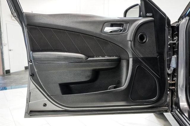 2022 Dodge Charger R/T RWD - 23013699 - 17