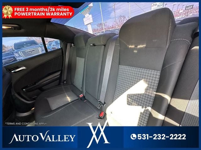 2022 Dodge Charger R/T Sedan 4D - 23013515 - 22