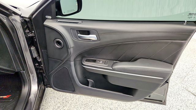 2022 Dodge Charger Scat Pack Widebody with Plus Group & Carbon/Suede Int. Package - 22965763 - 25
