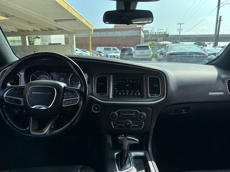 2022 Dodge Charger SXT RWD - 22978463 - 13