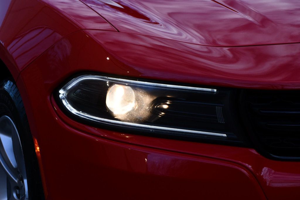 2022 Dodge Charger SXT photo 10
