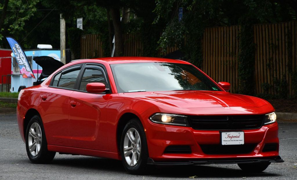 2022 Dodge Charger SXT photo 2
