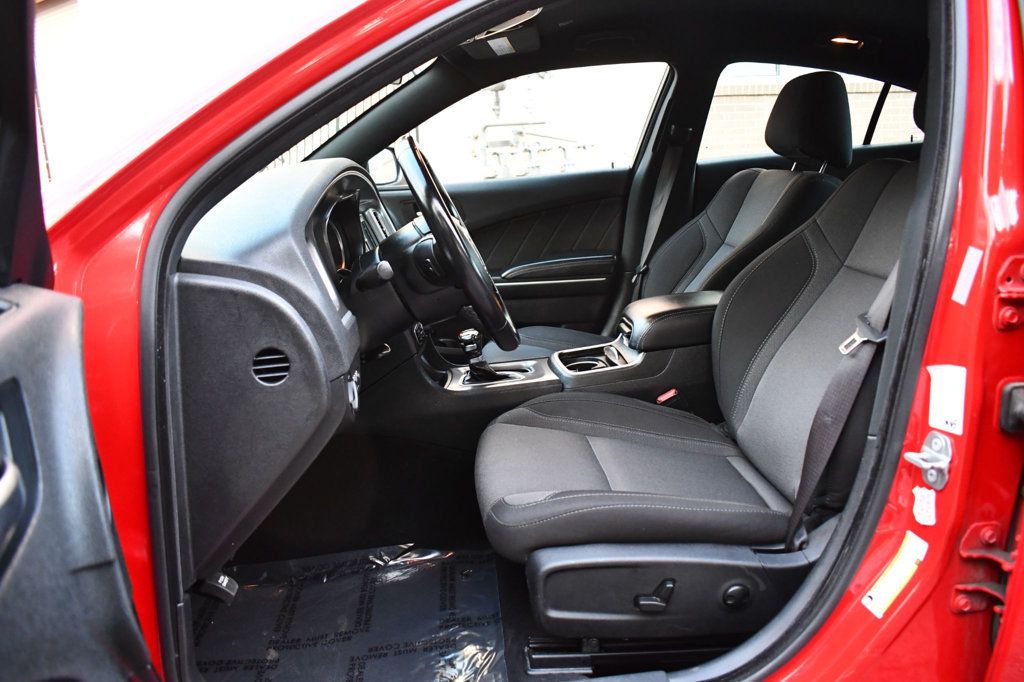 2022 Dodge Charger SXT photo 24