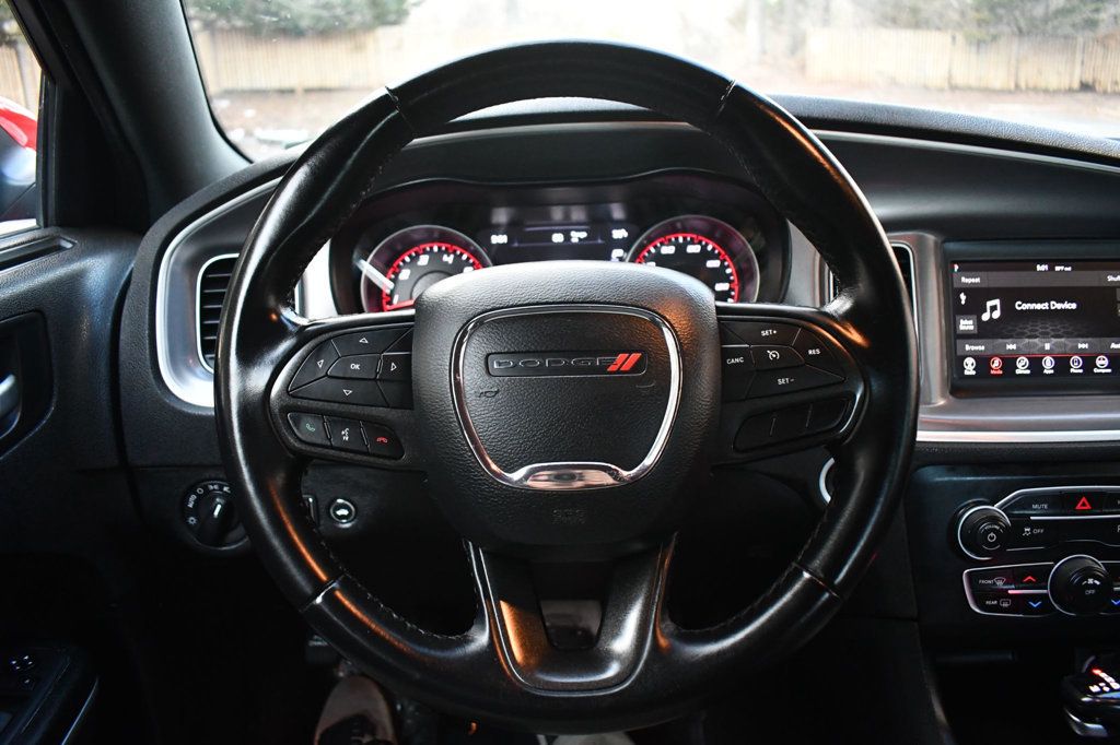 2022 Dodge Charger SXT photo 30