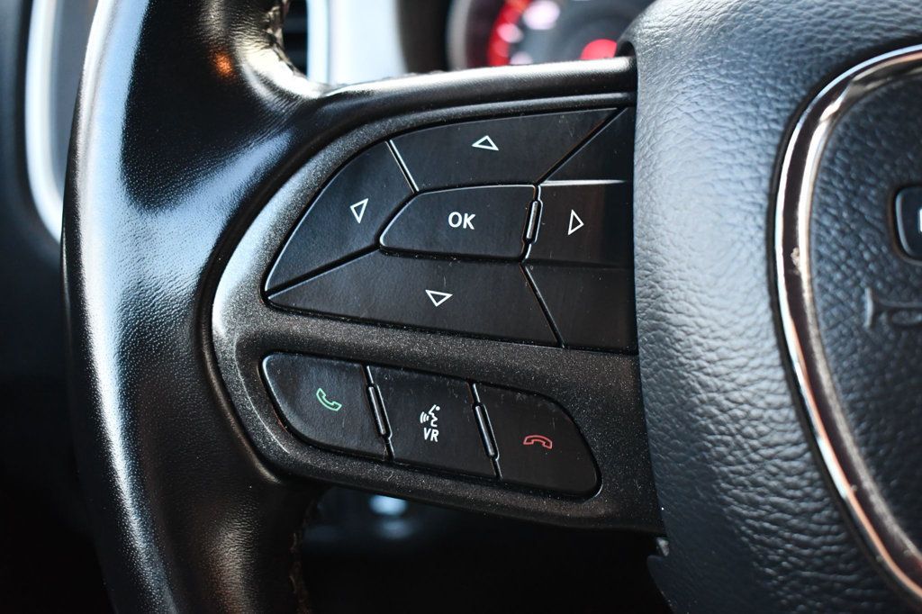 2022 Dodge Charger SXT photo 32