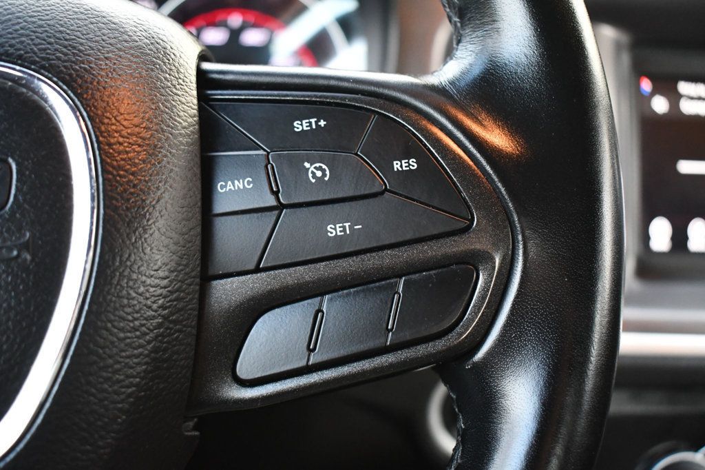 2022 Dodge Charger SXT photo 33