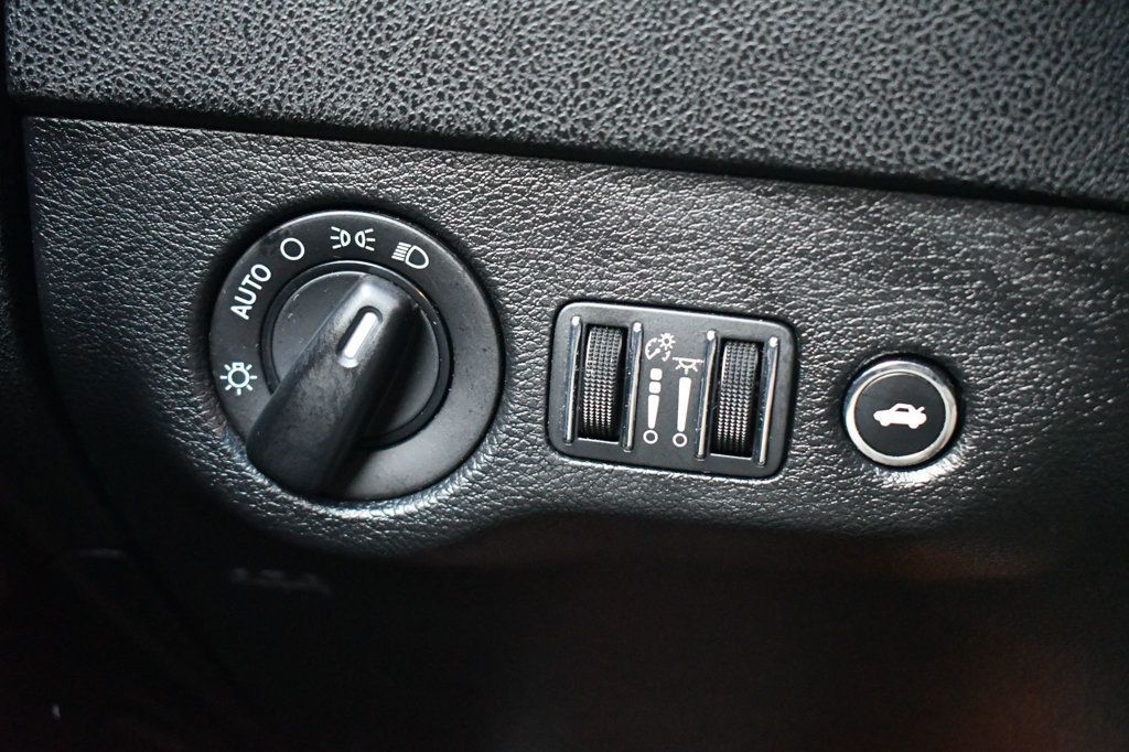 2022 Dodge Charger SXT photo 34