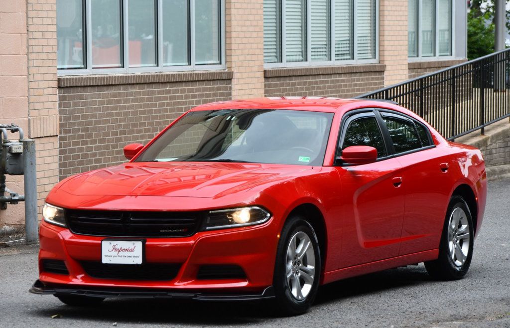 2022 Dodge Charger SXT photo 4