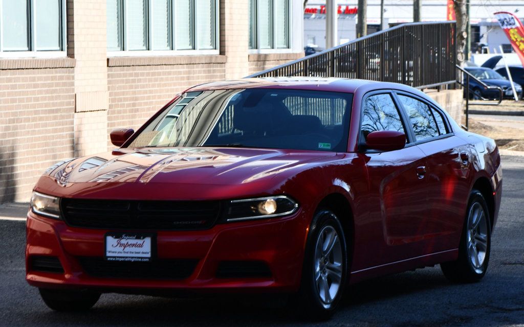 2022 Dodge Charger SXT photo 3
