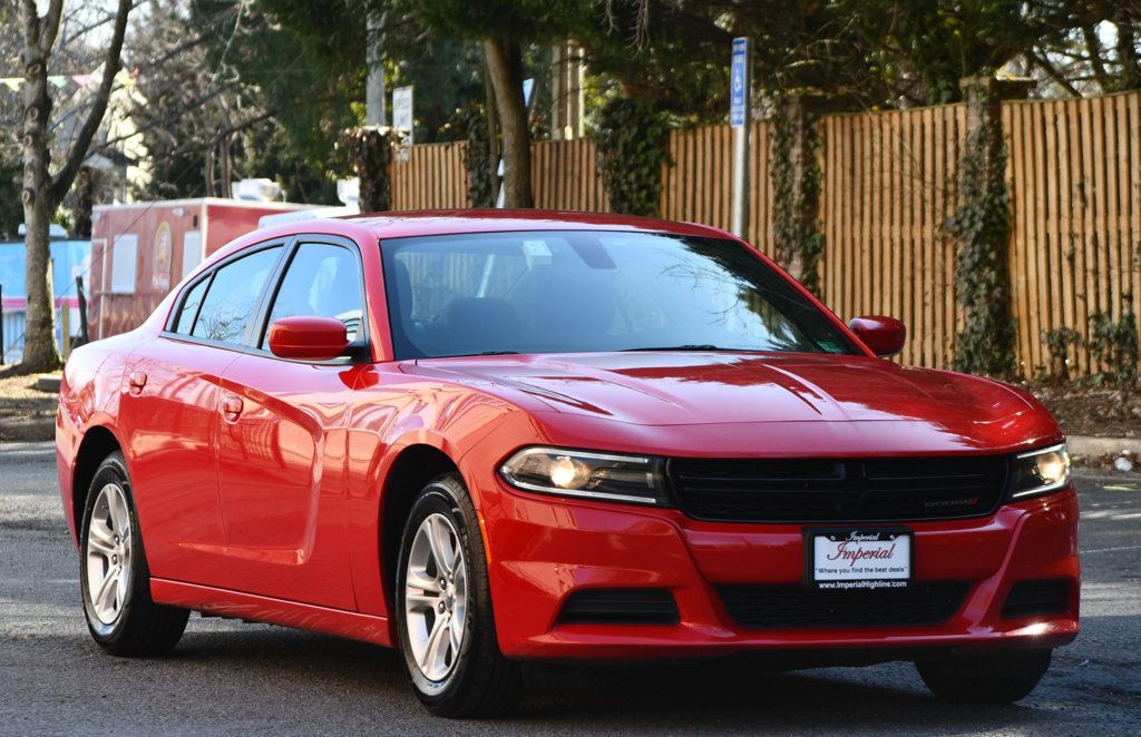 2022 Dodge Charger SXT photo 4