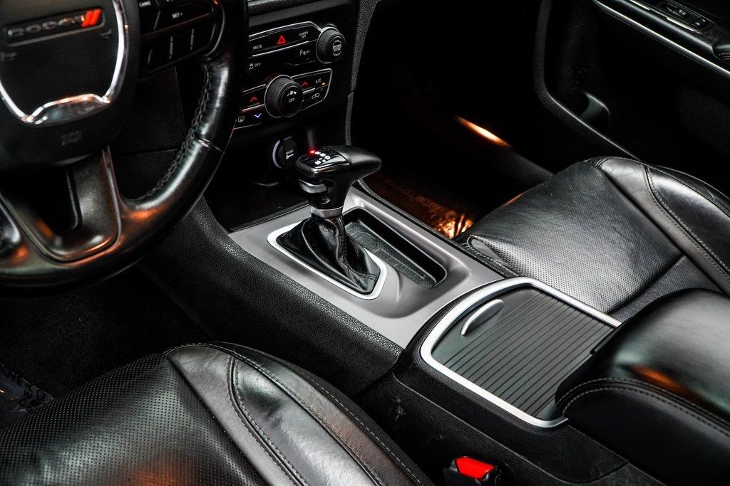 2022 Dodge Charger SXT photo 17