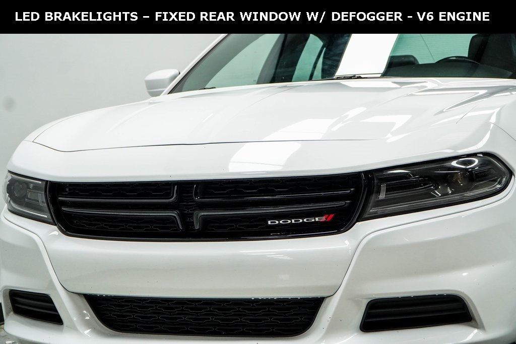 2022 Dodge Charger SXT photo 2