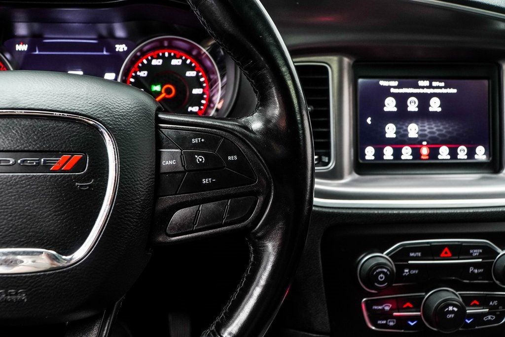 2022 Dodge Charger SXT photo 30