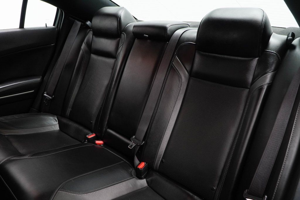 2022 Dodge Charger SXT photo 36