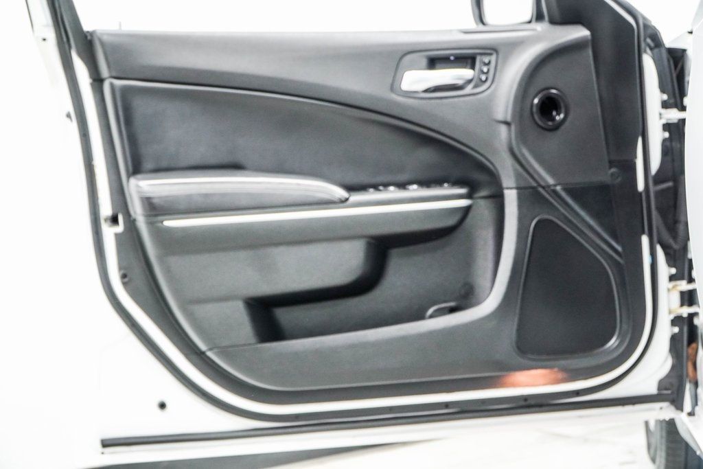 2022 Dodge Charger SXT photo 38