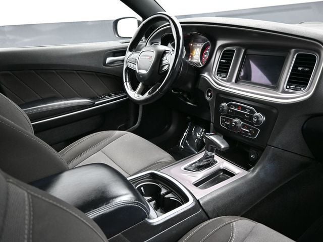 2022 Dodge Charger SXT RWD - 23008699 - 19