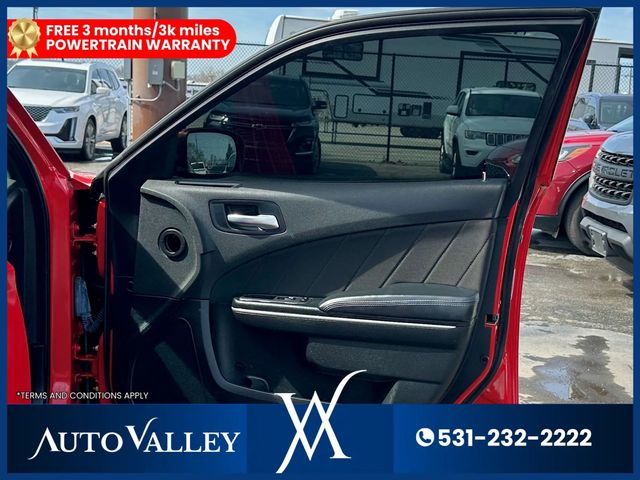 2022 Dodge Charger SXT Sedan 4D - 23003135 - 15